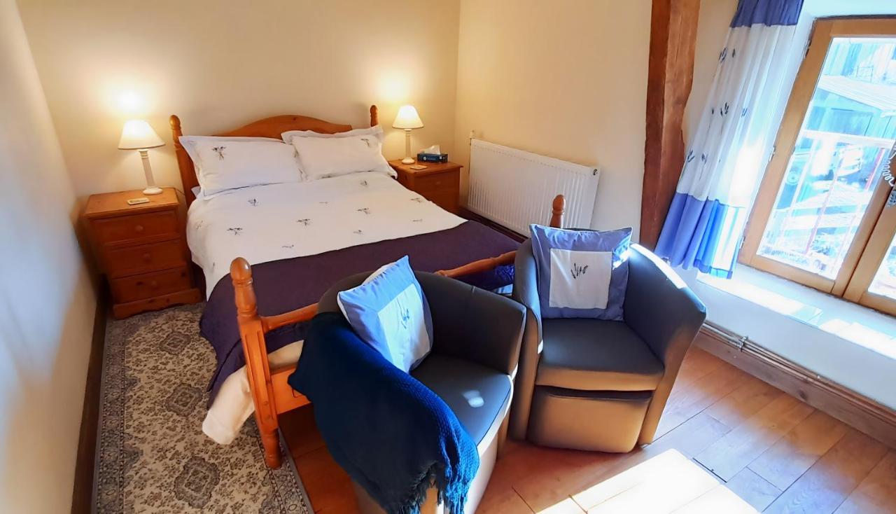 Sainte-Marie-du-Bois  La Cloue Bed & Breakfast エクステリア 写真