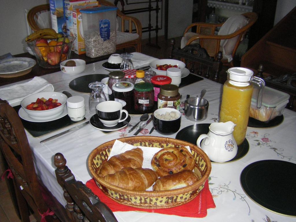 Sainte-Marie-du-Bois  La Cloue Bed & Breakfast エクステリア 写真