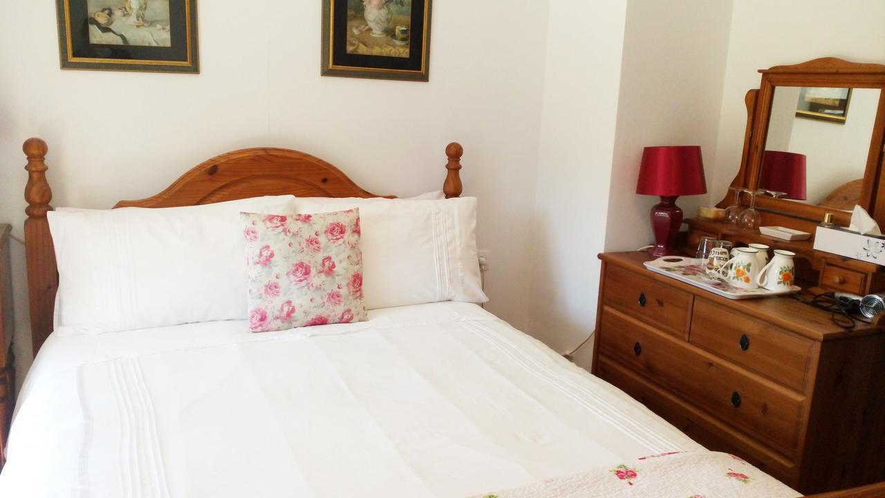 Sainte-Marie-du-Bois  La Cloue Bed & Breakfast エクステリア 写真